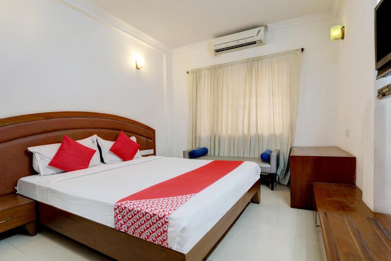 Oyo 44065 Sri Krishna Nilaya Hotel Bengaluru Kültér fotó