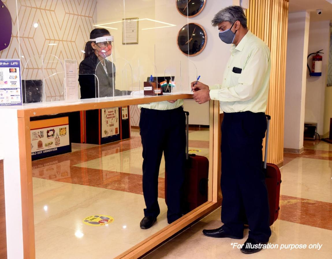 Oyo 44065 Sri Krishna Nilaya Hotel Bengaluru Kültér fotó